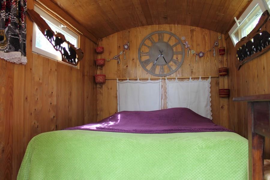 Hotel Le Gît´an Roulotte à Bessey Chambre photo